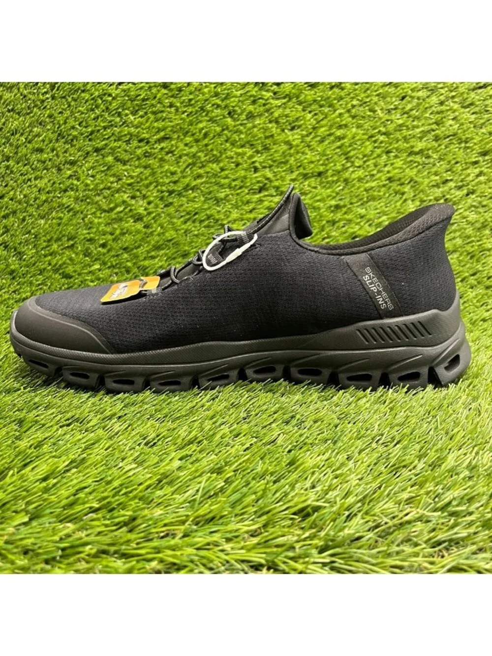 Skechers please review